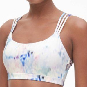 GapFit Eclipse Medium Support Strappy Sports Bra